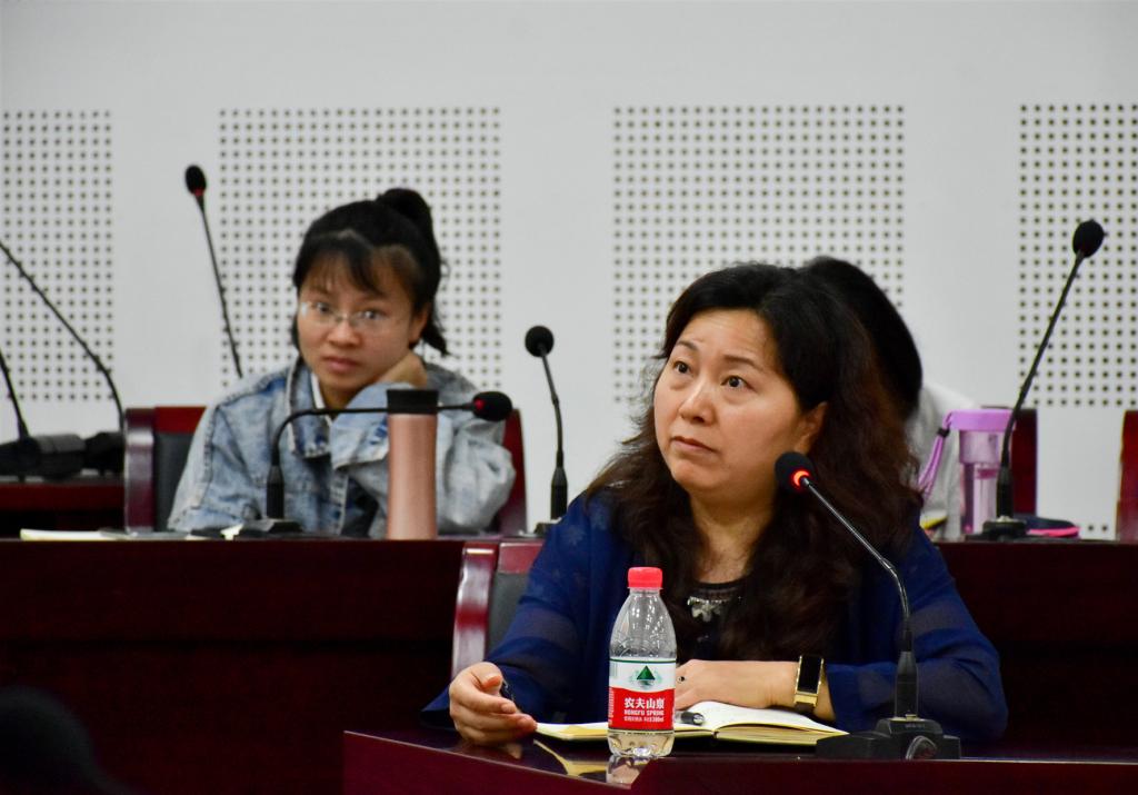 图片3刘玉梅教授提问互动